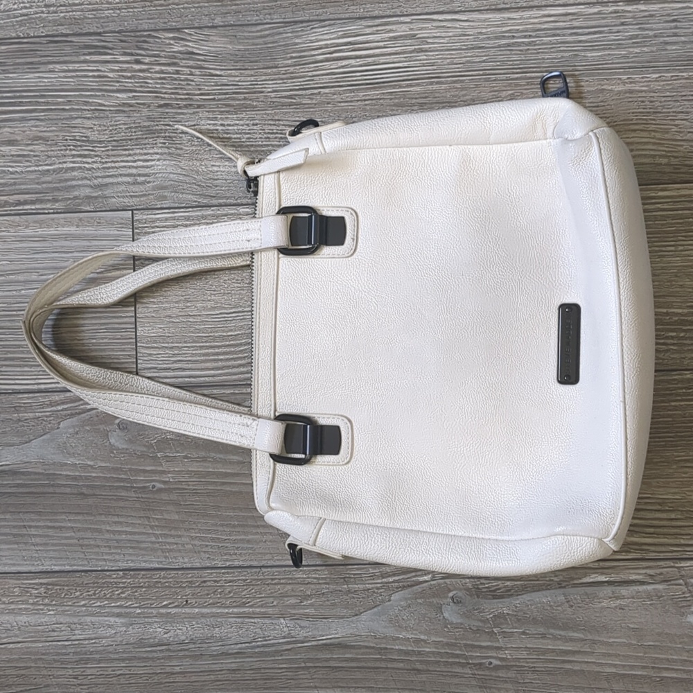 Steve Madden White Quilted Faux Leather Purse/Handbag